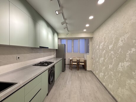 Elan №6455961 - Bakı, Gənclik m., 2 otaqlı, 90 m², 2/10 mərtəbə