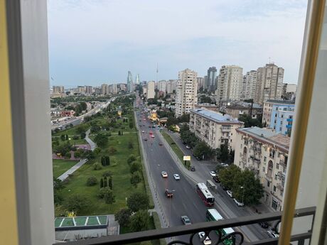 5-room apartment, 200 m², Nizami: 650 000 ₼ 2