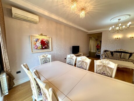 4 otaqlı mənzil, 213 m², Sahil: 950 000 ₼ 3