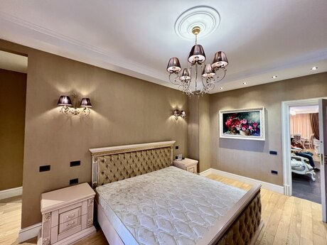 4 otaq · 213 m² · 10/14 mərtəbə, Sahil