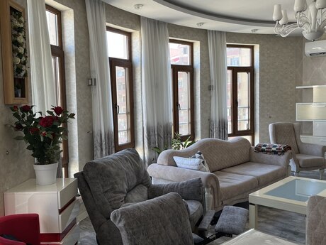 4 otaq · 156 m² · 12/22 mərtəbə, Şah İsmayıl Xətai