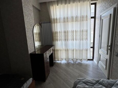 Kirayə 3 otaqlı mənzil, 110 m², 28 May: 1 500 ₼/ay 2