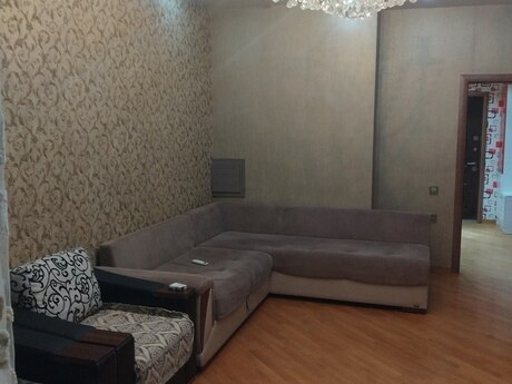2-room apartment for rent, 65 m², 8-ci mikrorayon: 750 ₼/mo 3