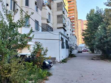 Объявление №6456247 - Баку, м. Иншаатчылар, 2-комн., 75 м², 2/5 этаж