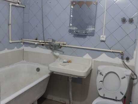 2-room apartment for rent, 52 m², Qara Qarayev: 400 ₼/mo 3