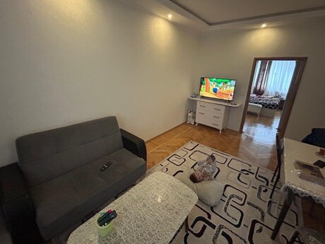 Аренда: 2-комнатная квартира, 120 м², 8 Noyabr: 200 ₼/мес 2
