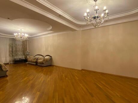 3-room apartment for rent, 116 m², 8-ci mikrorayon: 850 ₼/mo 2