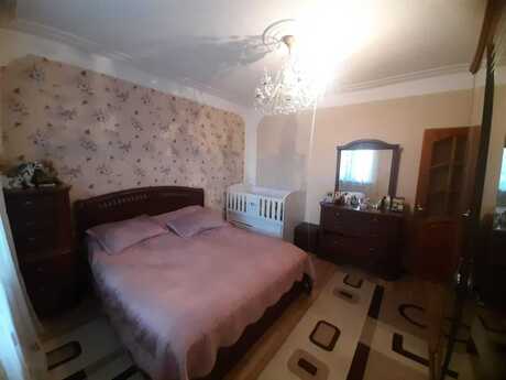Продаётся 3-комнатная квартира в старом фонде, Koroğlu, 80 м², 225 000 AZN, фото 5 / 12