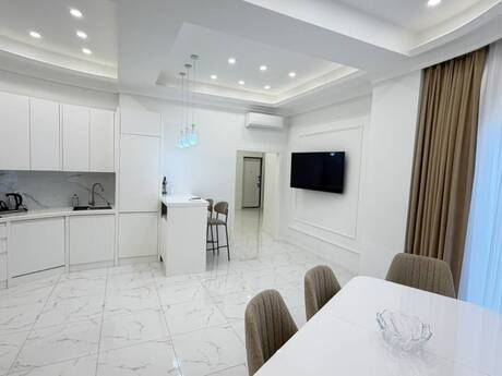3-room apartment for rent, 100 m², Şıxov: 2 000 ₼/mo 3