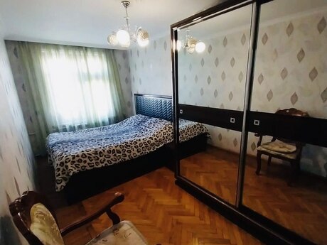 3-room old-build apartment for sale in İnşaatçılar, 75 m², 210 000 AZN, photo 5 / 12