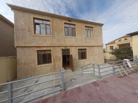 8 otaqlı həyət evi, 340 m², Badamdar: 750 000 ₼ 3