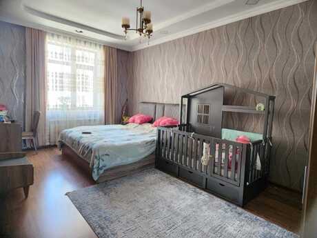 Kirayə 4 otaqlı mənzil, 150 m², Yasamal: 900 ₼/ay 3