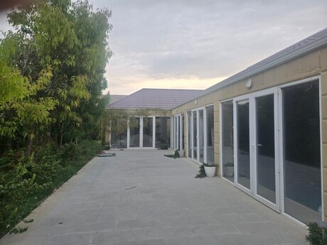 5 otaqlı həyət evi, 200 m², Novxanı: 550 000 ₼ 4