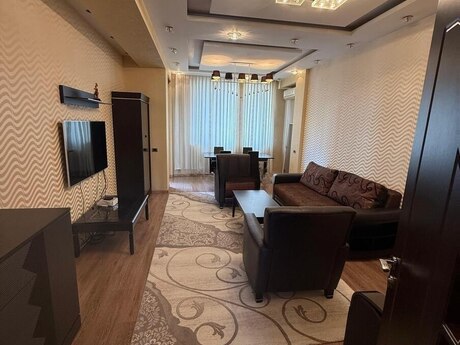 Kirayə 2 otaqlı mənzil, 100 m², Nəriman Nərimanov: 949 ₼/ay 4