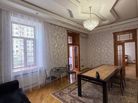 Аренда: 3-комнатная квартира, 100 м², İçəri Şəhər: 1 000 ₼/мес 4