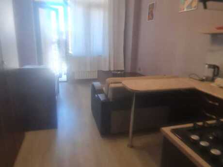 1 rooms · 40 m² · floor 8/17, 28 May