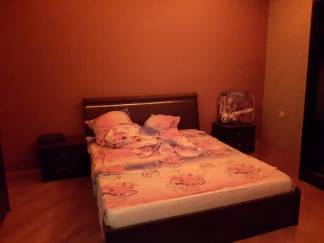 4-room apartment for rent, 150 m², Memar Əcəmi: 750 ₼/mo 5