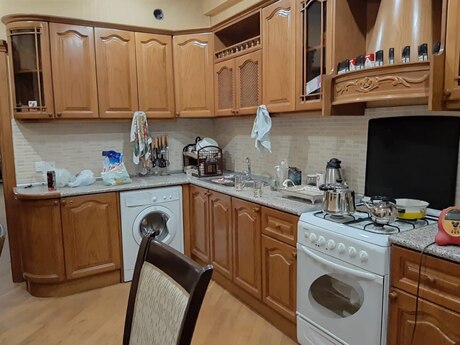 Elan №6456705 - Bakı, Memar Əcəmi m., 4 otaqlı, 150 m², 4/16 mərtəbə