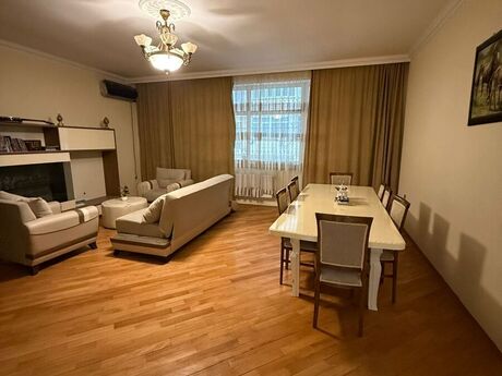 3 otaqlı mənzil, 152 m², 8 Noyabr: 340 000 ₼ 2