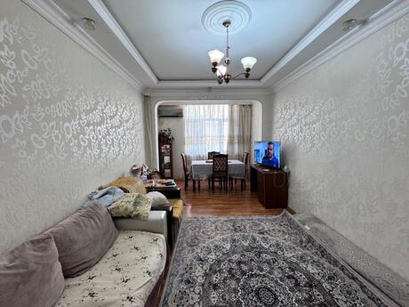 3-комнатная квартира, 80 м², Azadlıq Prospekti: 180 000 ₼ 2