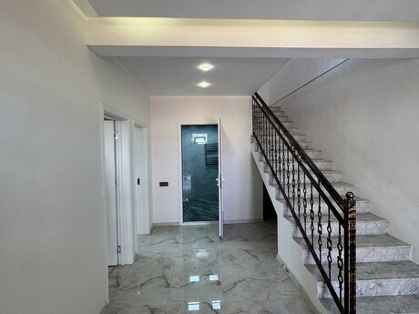 5 otaqlı həyət evi, 160 m², Binə: 135 000 ₼ 3