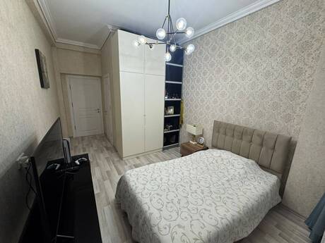 Kirayə 3 otaqlı mənzil, 110 m², Gənclik: 1 800 ₼/ay 3