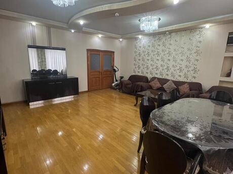 3-room apartment for rent, 131 m², 20 Yanvar: 1 200 ₼/mo 4