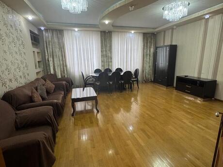 3-room apartment for rent, 131 m², 20 Yanvar: 1 200 ₼/mo 5