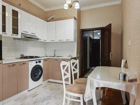 Kirayə 3 otaqlı mənzil, 96 m², 28 May: 1 199 ₼/ay 3