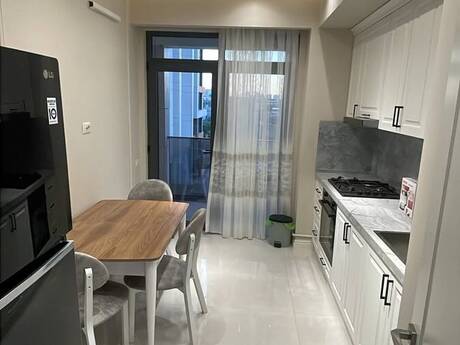 3-room apartment for rent, 84 m², Bakmil: 1 500 ₼/mo 3