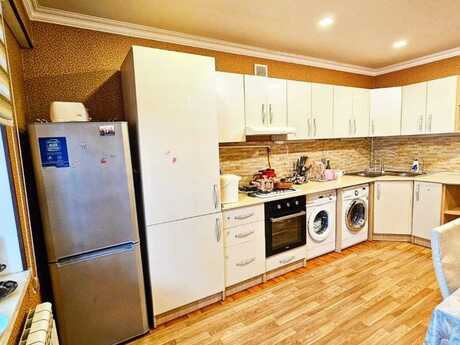 3-room new-build apartment for sale in İnşaatçılar, 130 m², 240 000 AZN, photo 3 / 12