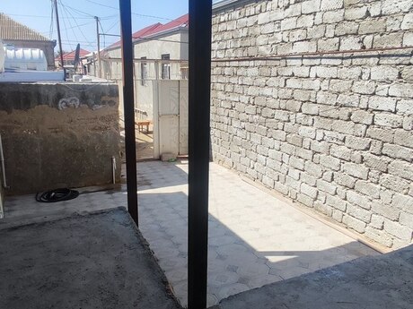 3 otaqlı həyət evi, 70 m², Binə: 49 000 ₼ 2