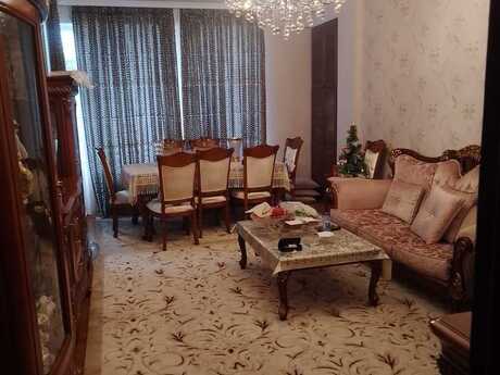 Elan №6457144 - Bakı, Yeni Yasamal q., 3 otaqlı, 121 m², 8/18 mərtəbə