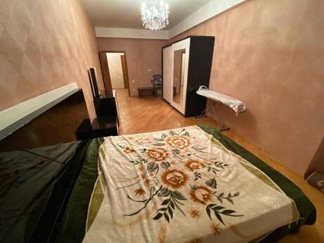 Kirayə 3 otaqlı mənzil, 151 m², Şah İsmayıl Xətai: 1 200 ₼/ay 3
