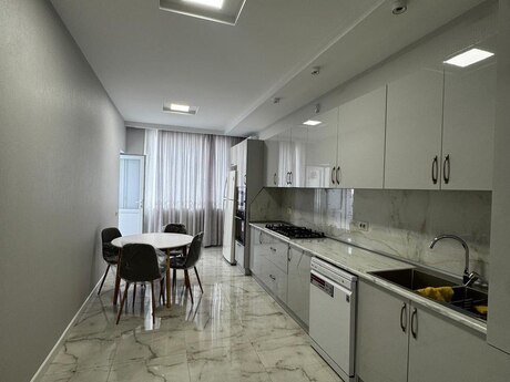 Аренда: 3-комнатная квартира, 140 м², Gənclik: 1 350 ₼/мес 5