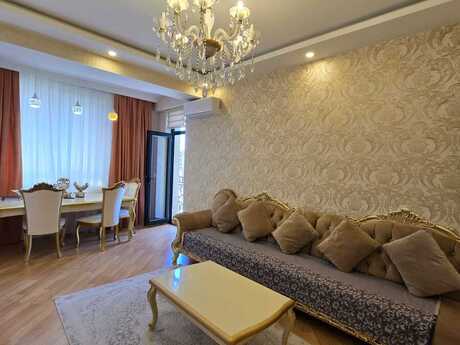 2-room apartment for rent, 102 m², Qara Qarayev: 1 100 ₼/mo 3