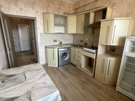 3-room apartment, 95 m², Həzi Aslanov: 205 000 ₼ 2
