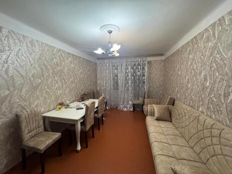 3 otaq · 70 m² · 2/5 mərtəbə, Elmlər Akademiyası