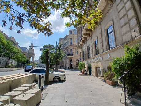 2 rooms · 45 m² · floor 1/3, İçəri Şəhər
