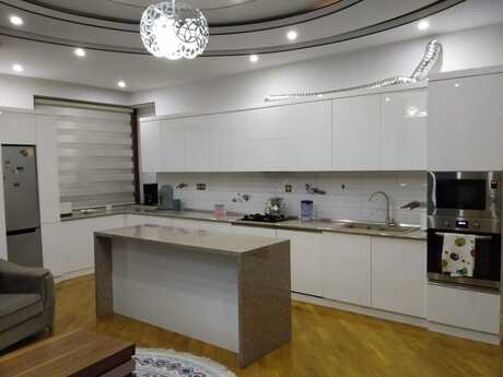 Kirayə 3 otaqlı mənzil, 130 m², Şah İsmayıl Xətai: 1 300 ₼/ay 5