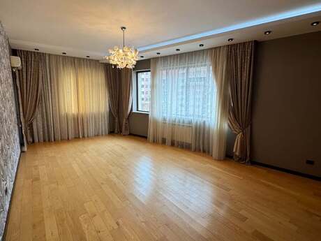 3 otaqlı mənzil, 135 m², 8 Noyabr: 382 000 ₼ 4