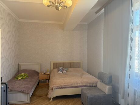 Kirayə 1 otaqlı mənzil, 65 m², Bayıl: 250 ₼/ay 2