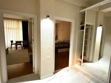 Kirayə 2 otaqlı mənzil, 70 m², Gənclik: 1 200 ₼/ay 4