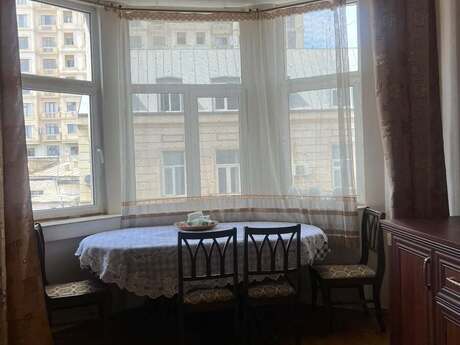 3 otaqlı mənzil, 75 m², İçəri Şəhər: 255 000 ₼ 3