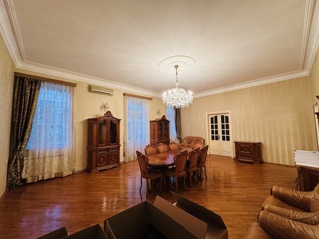Kirayə 4 otaqlı mənzil, 160 m², 28 May: 1 550 ₼/ay 5