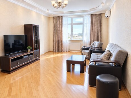 Elan №6457362 - Bakı, Nəriman Nərimanov m., 3 otaqlı, 100 m², 10/16 mərtəbə