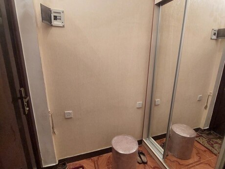 1 otaq · 60 m² · 7/18 mərtəbə, İnşaatçılar