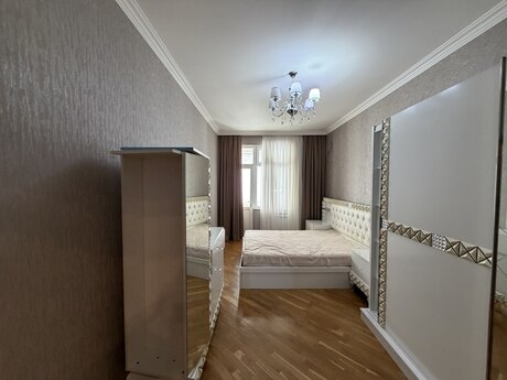3-room apartment for rent, 130 m², 7-ci mikrorayon: 850 ₼/mo 4