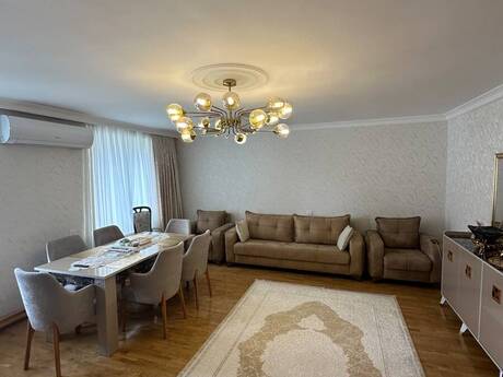 Elan №6457385 - Bakı, 28 May m., 2 otaqlı, 110 m², 5/5 mərtəbə