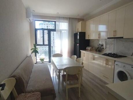3 otaqlı mənzil, 102 m², Nərimanov: 370 000 ₼ 3